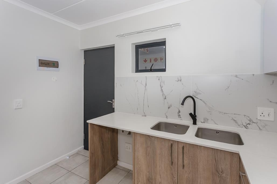 2 Bedroom Property for Sale in Table View Western Cape